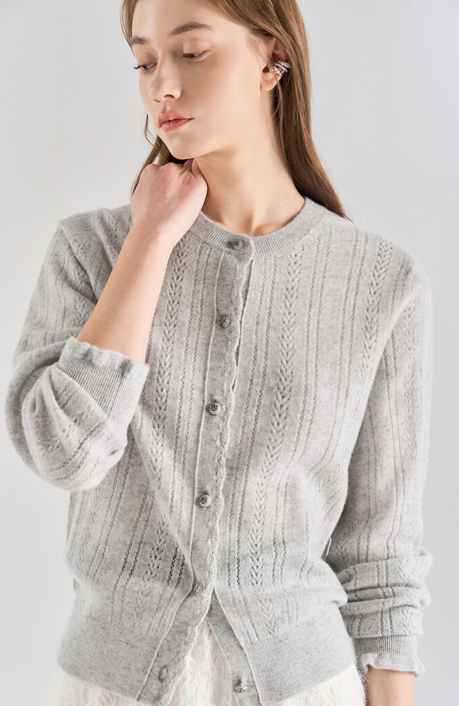 랑방 컬렉션 캐시미어 블렌드 아일렛 니트 가디건 94만5천원