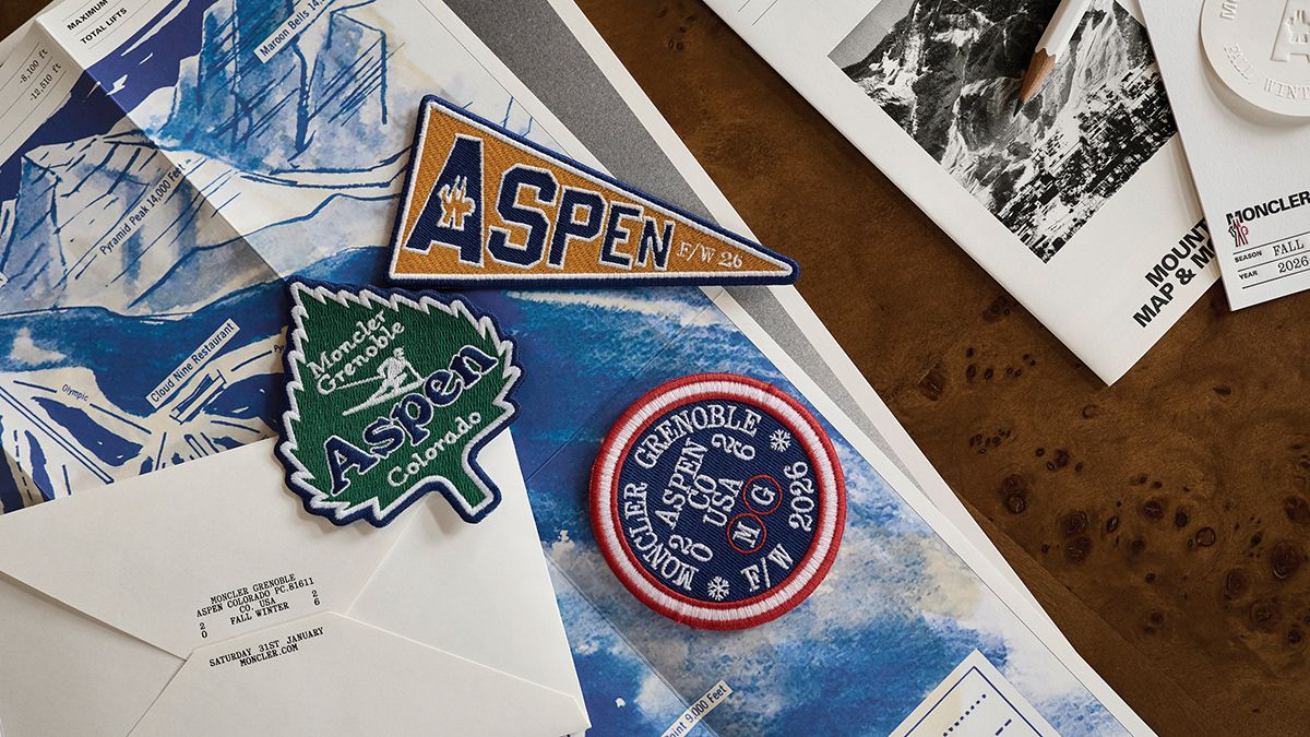 게스트들의 룸에 놓여 있던, 애스펀을 기념하는 엠블럼 장식들. 