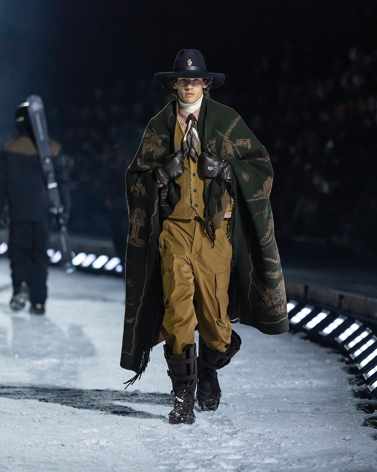 자연을 향한 변함없는 애정을 바탕으로, 미국과 유럽의 산악 문화가 하나가 된 2026 F/W 몽클레르 그레노블 컬렉션.