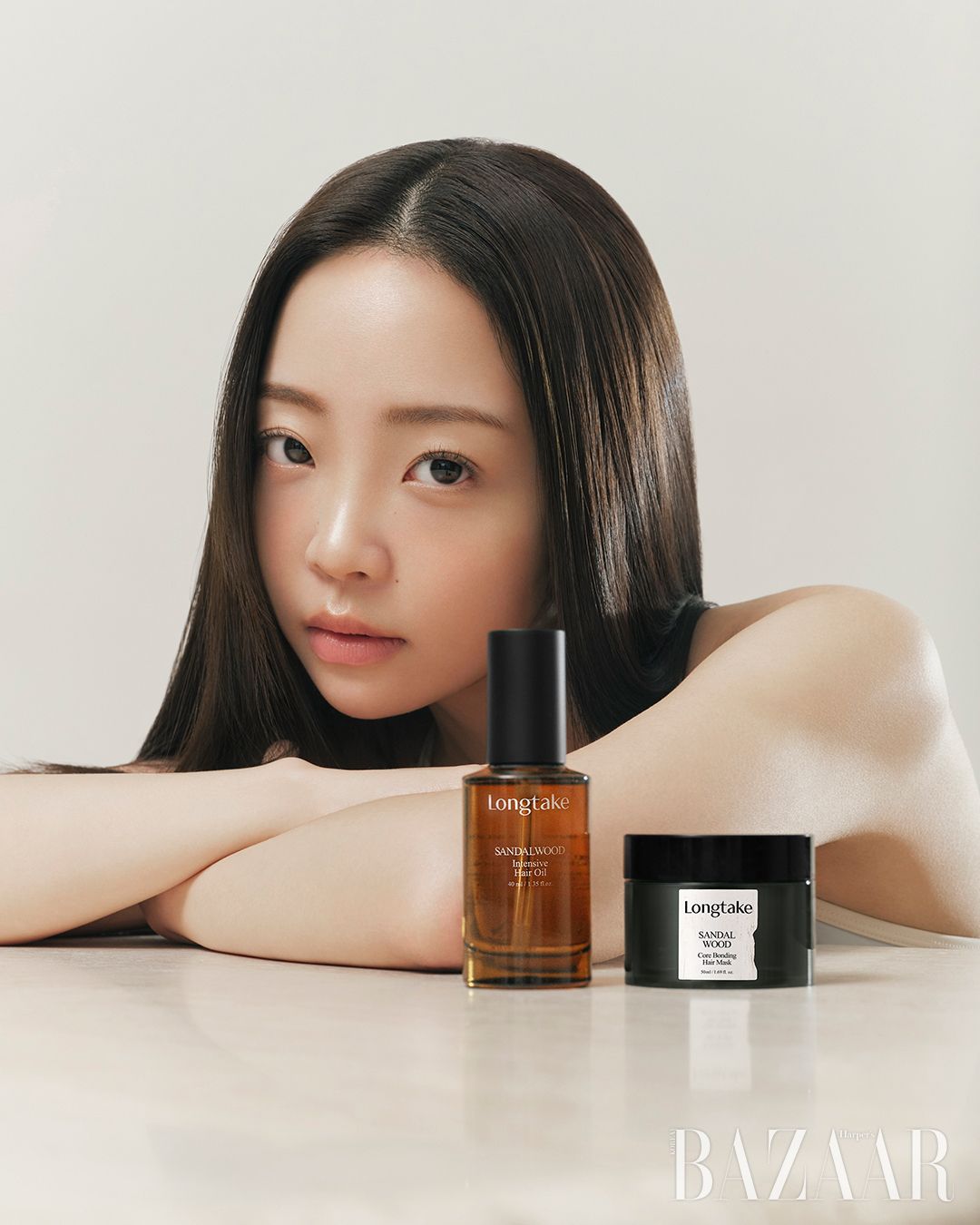 레오타드, 스커트 모두 Seemeand.