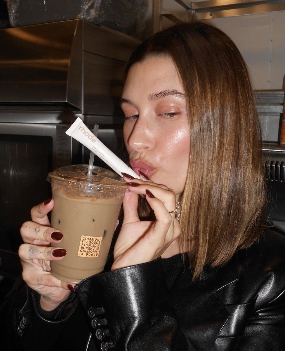 사진/ @haileybieber