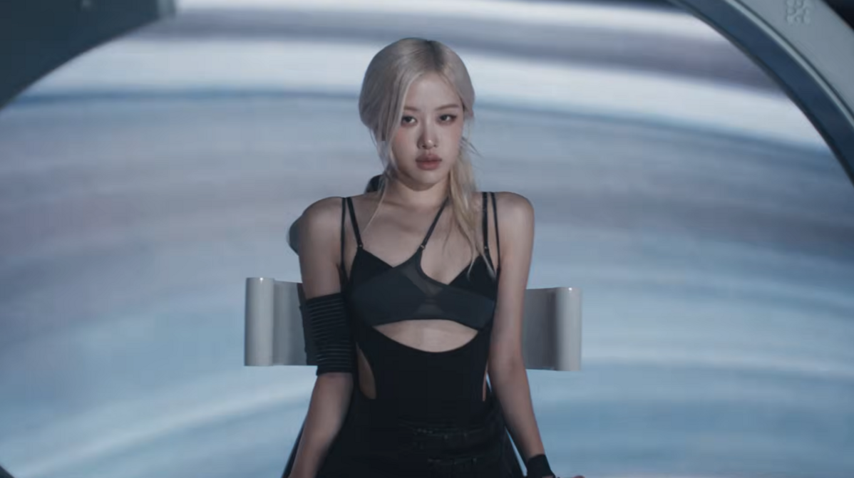 'GO' 뮤직비디오 속 로제 / 유튜브 'BLACKPINK' 캡처