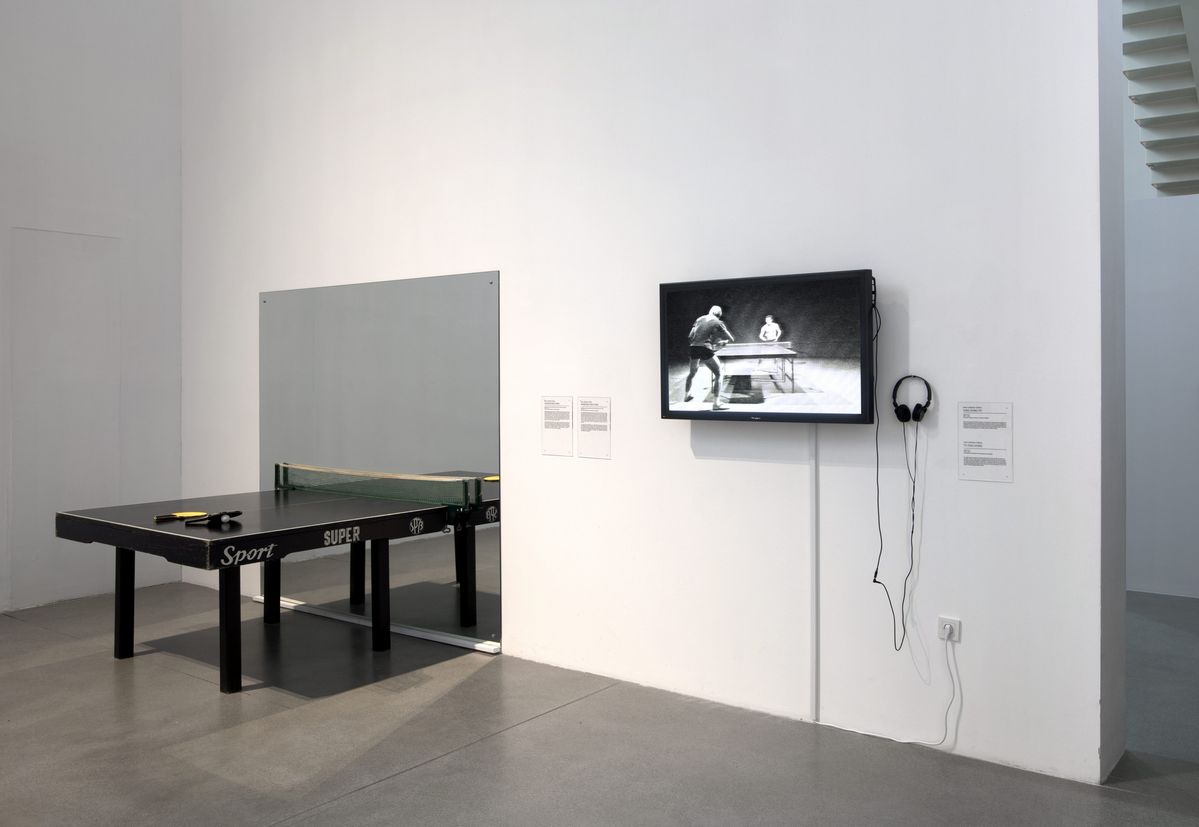 이반 라디슬라브 갈레타, 〈거울 탁구〉, 1978-79, 자그레브 현대미술관 소장품 이반 라디슬라브 갈레타, 〈TV 탁구〉, 1976-79, 자그레브 ss현대미술관 소장품 Ivan Ladislav Galeta, Mirrored ping-pong, 1978-79, Collection of Museum of Contemporary art Zagreb Ivan Ladislav Galeta, TV ping-pong, 1976-79, Collection of Museum of Contemporary art Zagreb