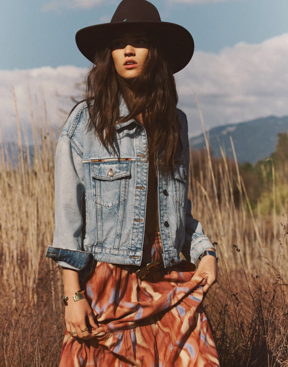 바쉬 블루 워싱 라인배색 데님 자켓 16만9천원대