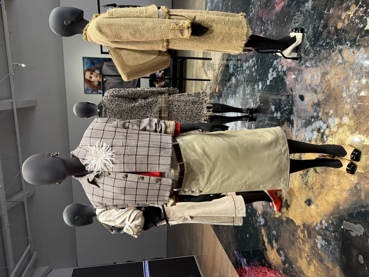 샤넬 첫 번째 봄-여름 컬렉션 프레젠테이션 현장에서 포착한 투톤 슈즈