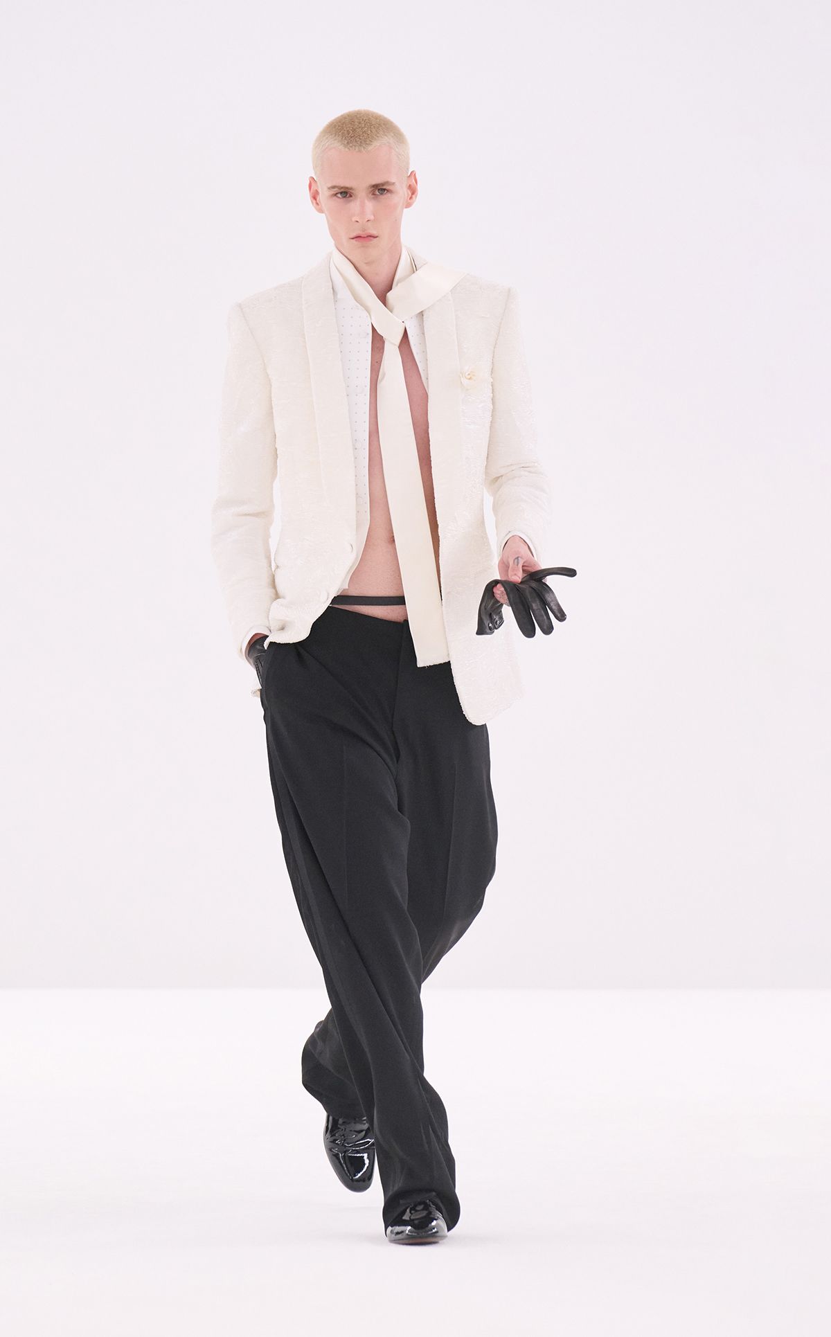 톰 포드 2026 F/W 컬렉션.