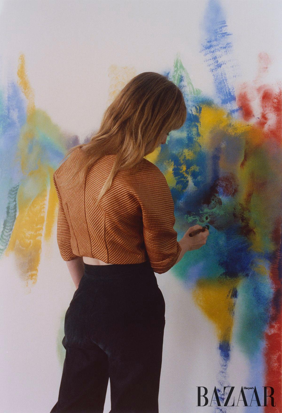 사진/ Christopher Stach. 로스앤젤레스 인근 스튜디오의 루시 불. 