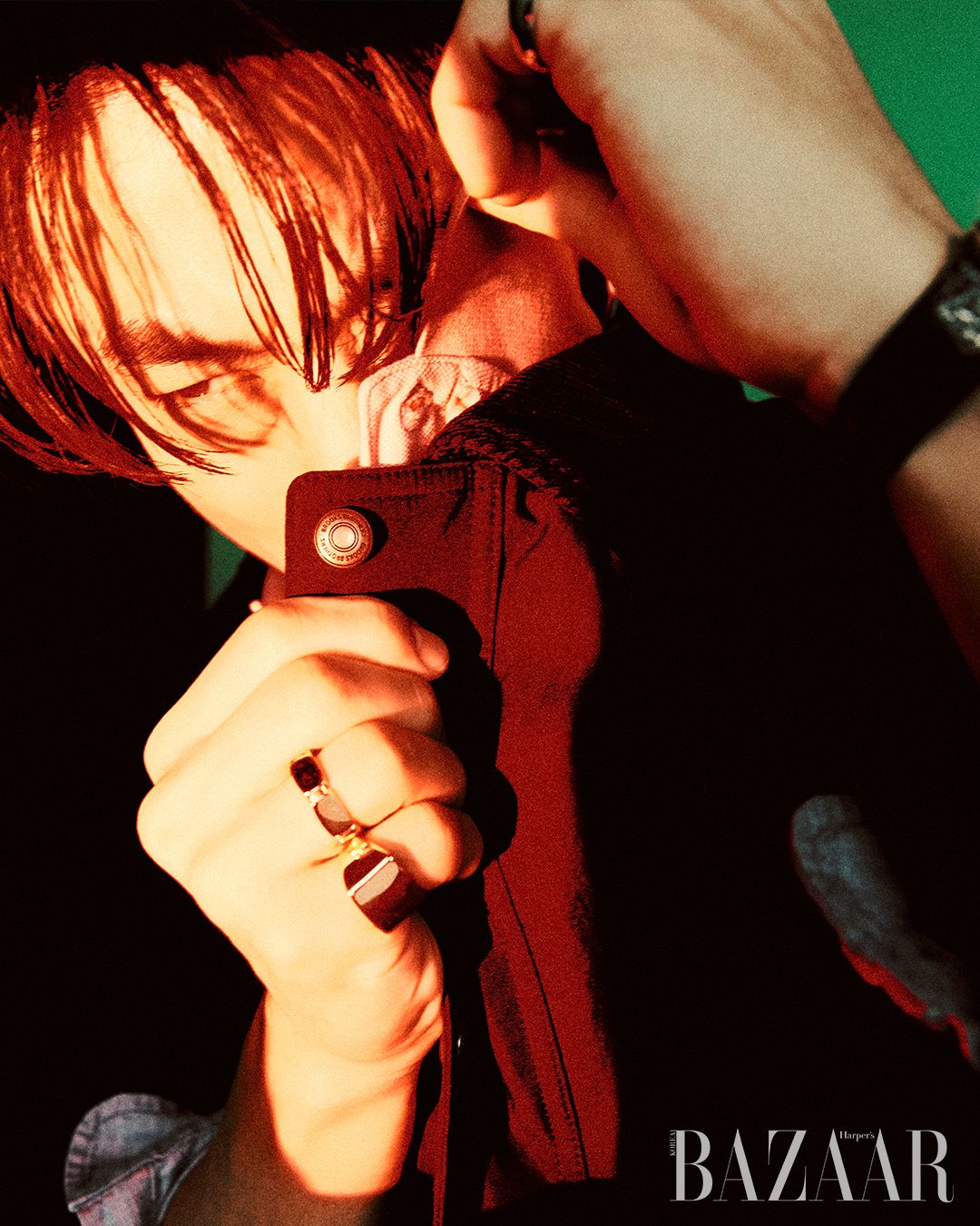 헌팅 필드 재킷은 43만9천원, 샴브레이 워크 셔츠는 21만9천원, 코튼 피케 폴로셔츠는 13만9천원 모두 Brooks Brothers.