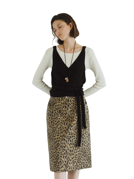 O 레오퍼드 코튼 미디 스커트