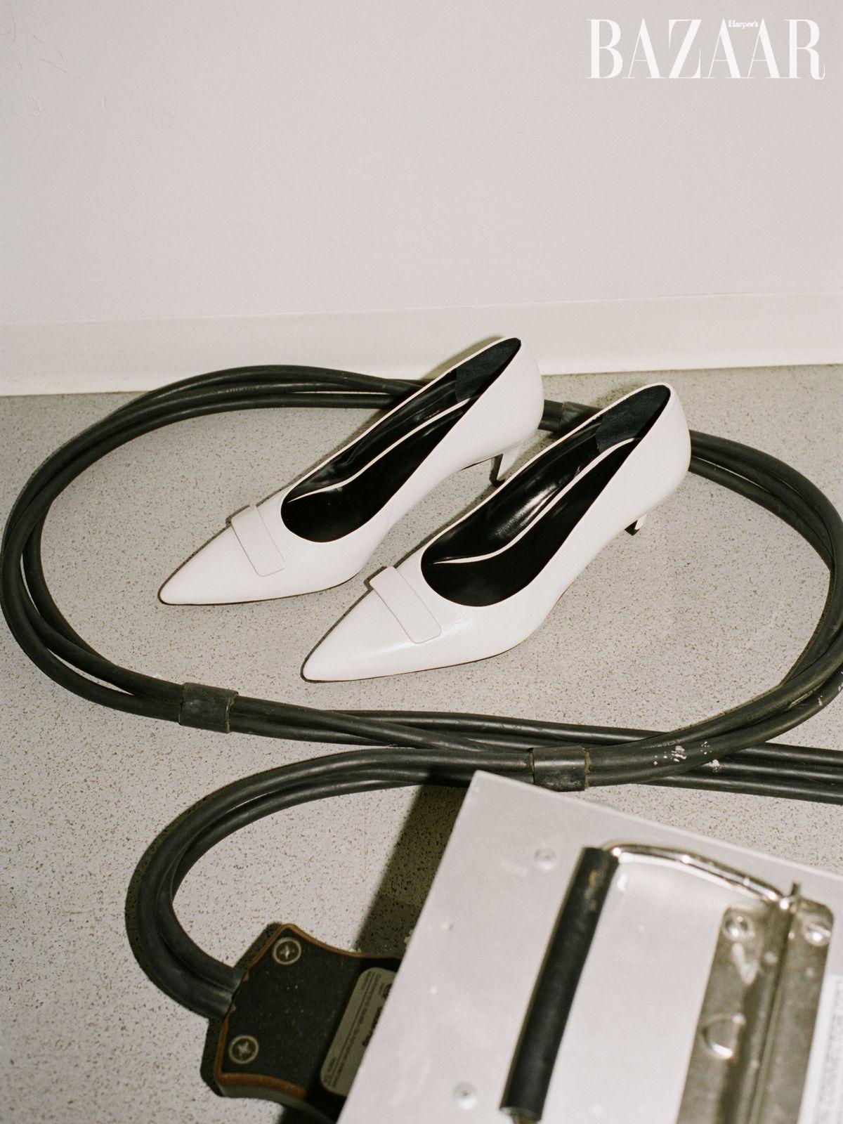 키튼 힐은 81만원대 Jude.