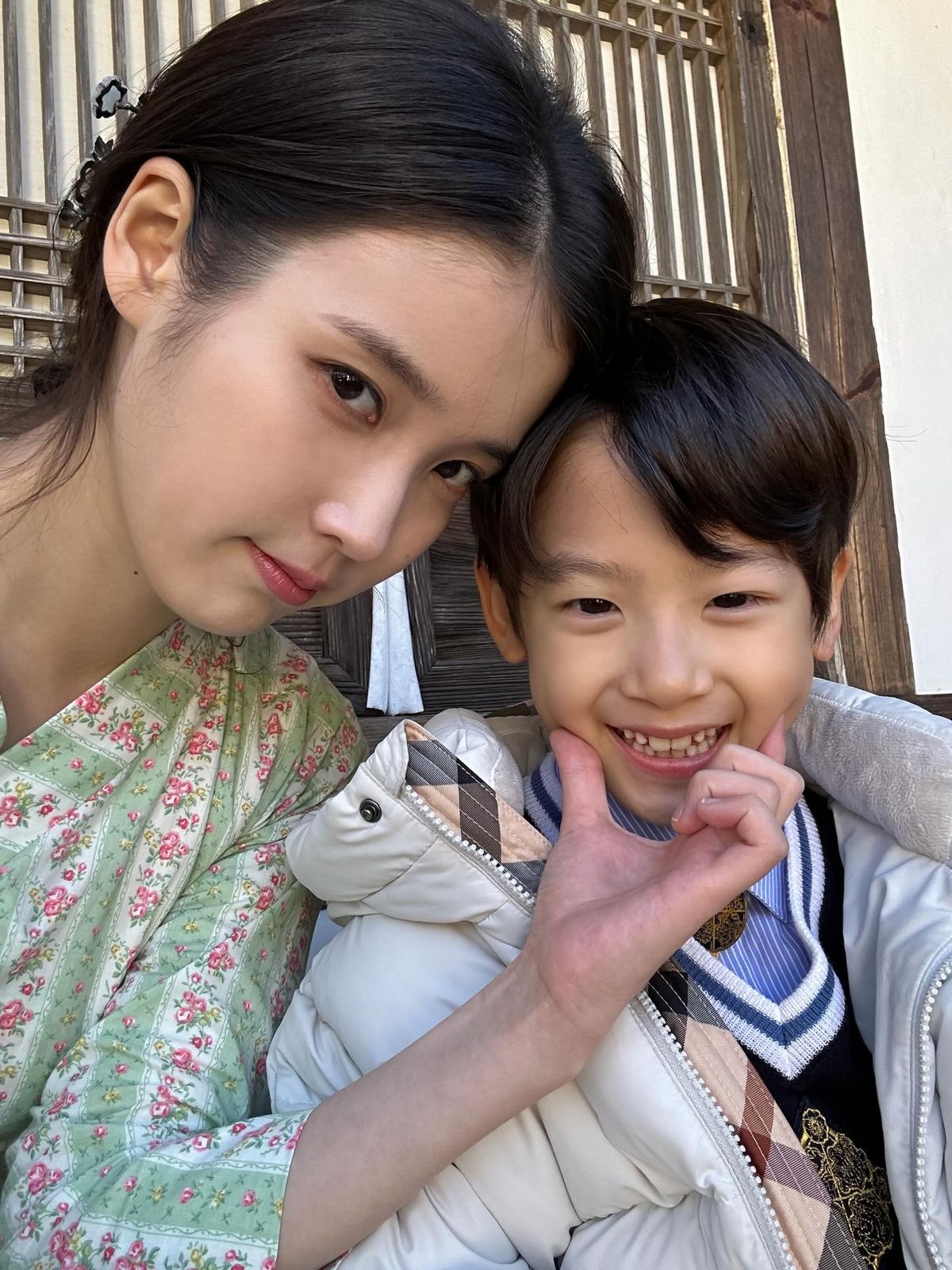 사진/ 아이유 @dlwlrma 