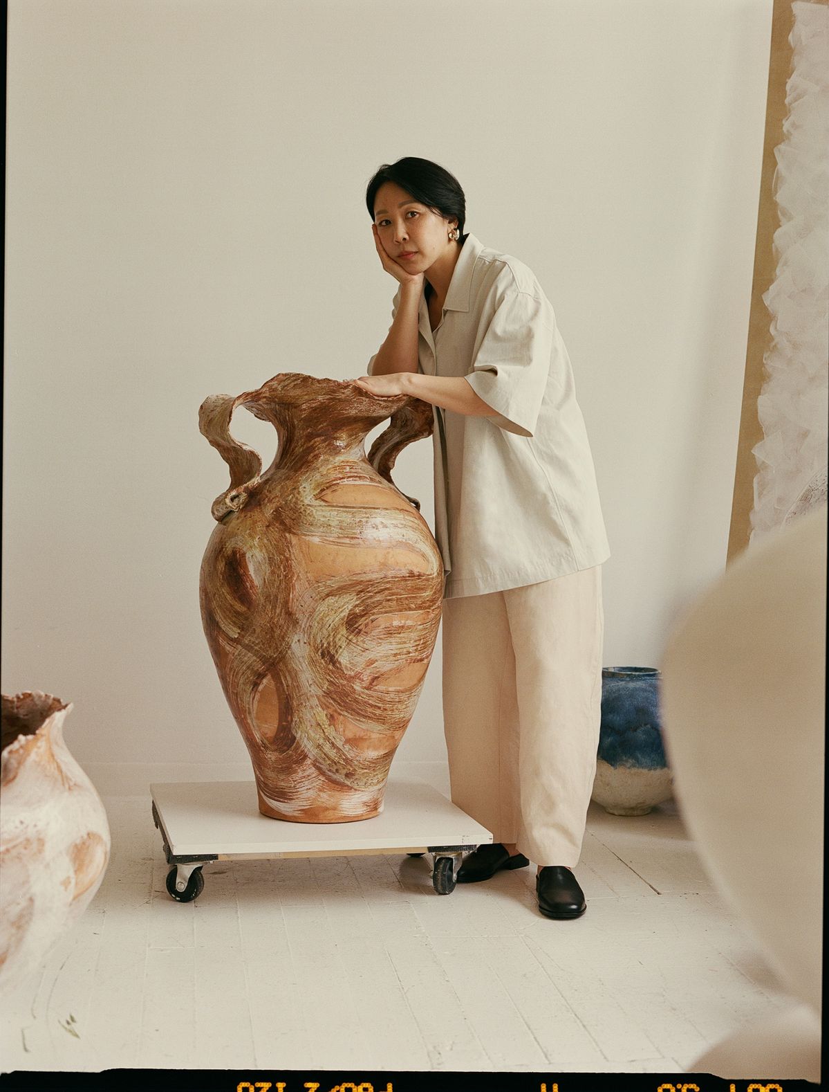 스튜디오 니콜슨 X 유나 허 캠페인 이미지