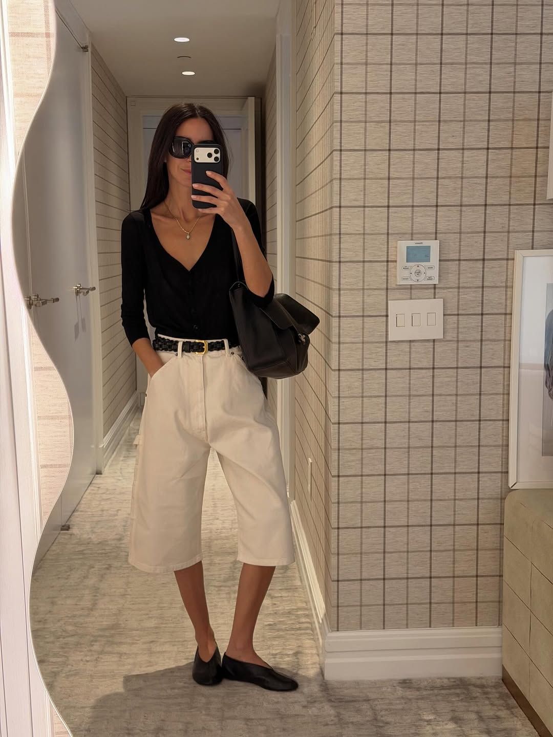 사진/ @ariellecharnas