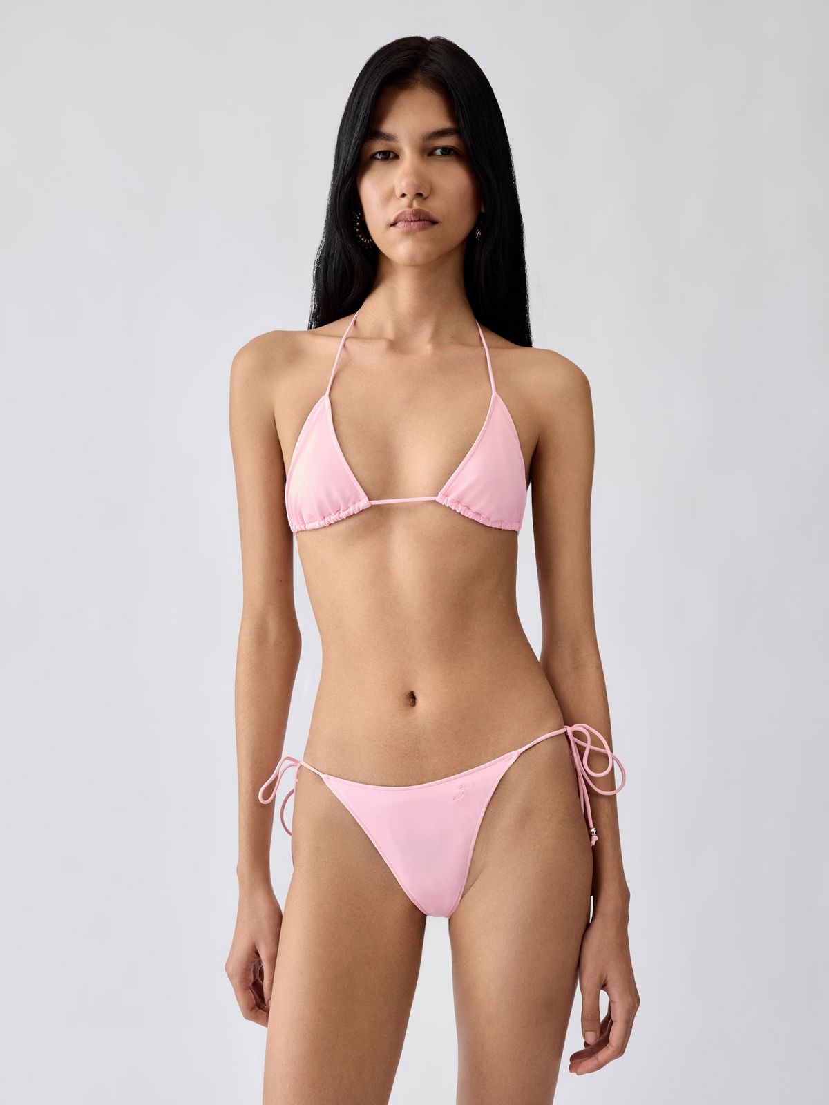 Jacquemus 트라이앵글 비키니 톱 35만원, 바텀 29만원