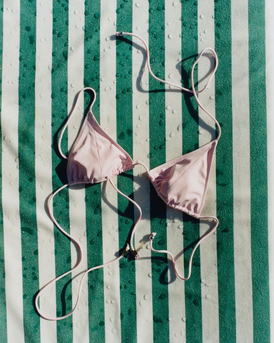 Jacquemus 트라이앵글 비키니 톱 35만원