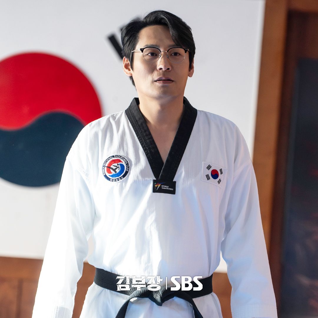 SBS 금토드라마 <김부장> 포스터