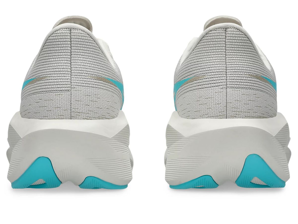 Asics 노바블라스트 6 23만 5천 원대