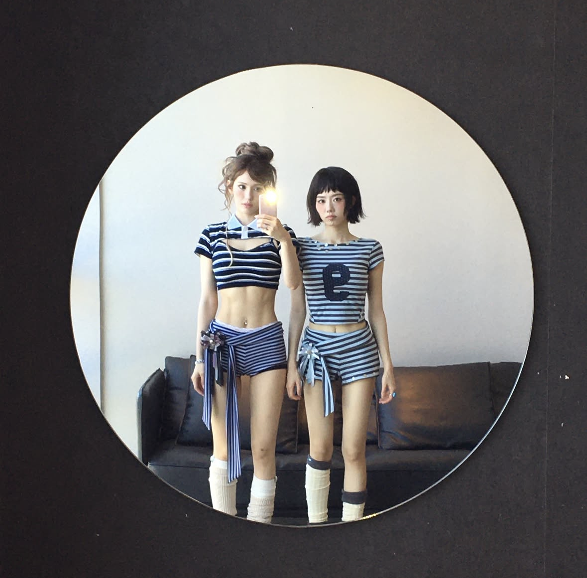 사진/ 전소미와 김소혜 @somisomi0309