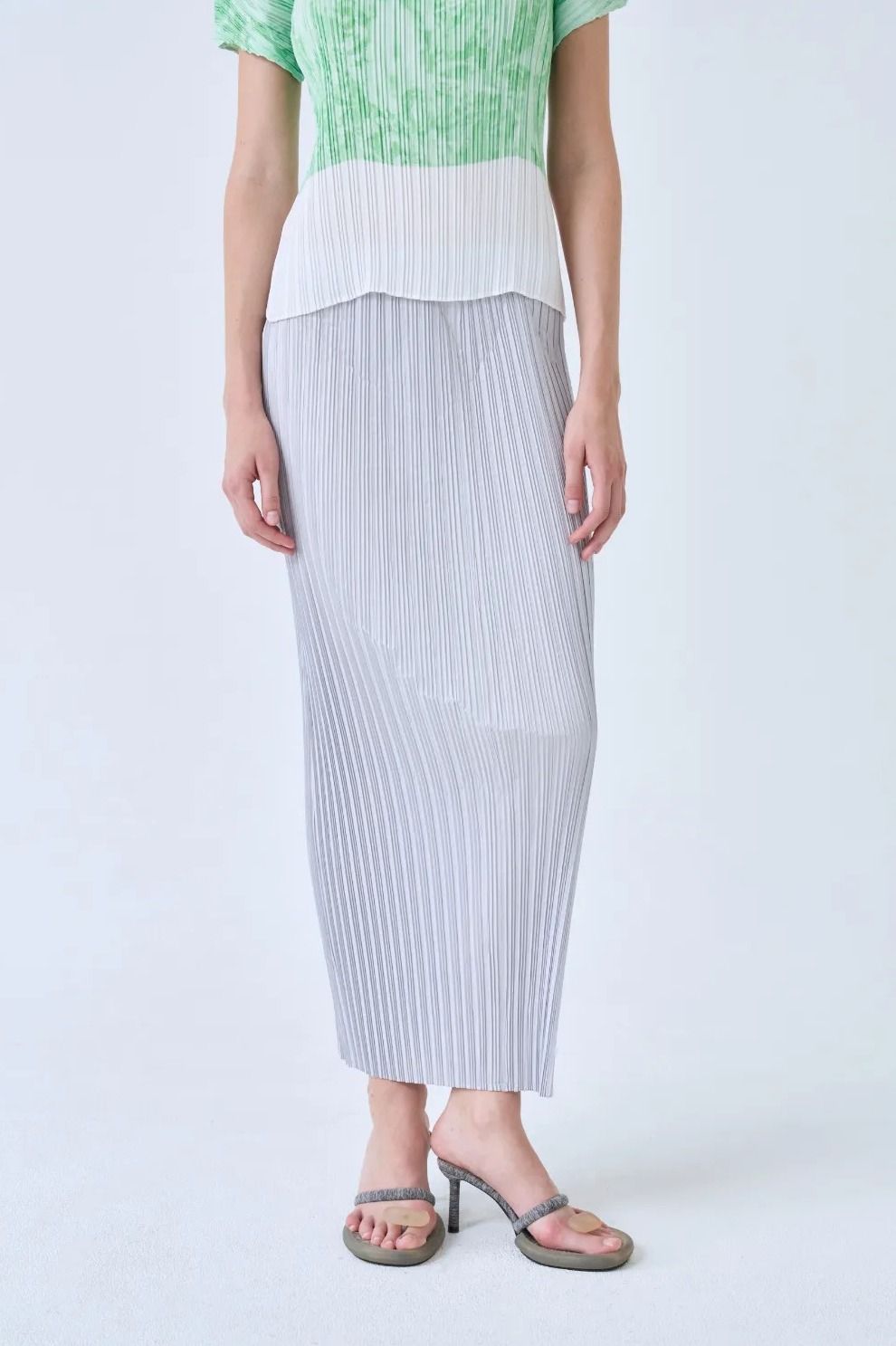 AIRY SHEEN SKIRT