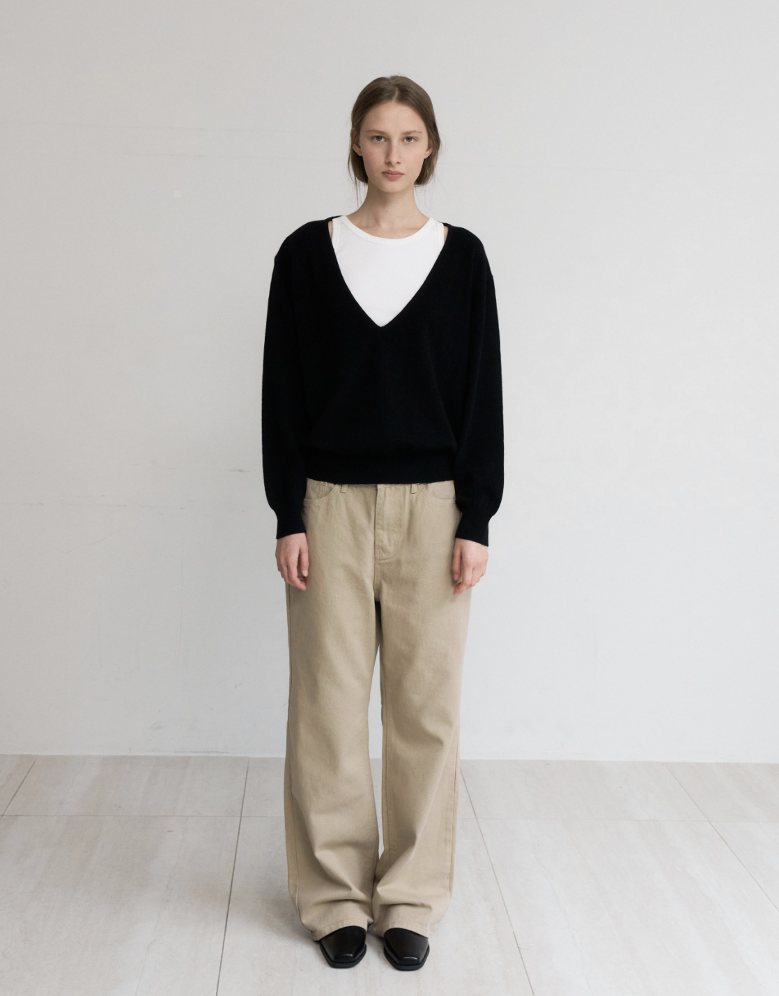 Wool Deep V-neck Knit Black