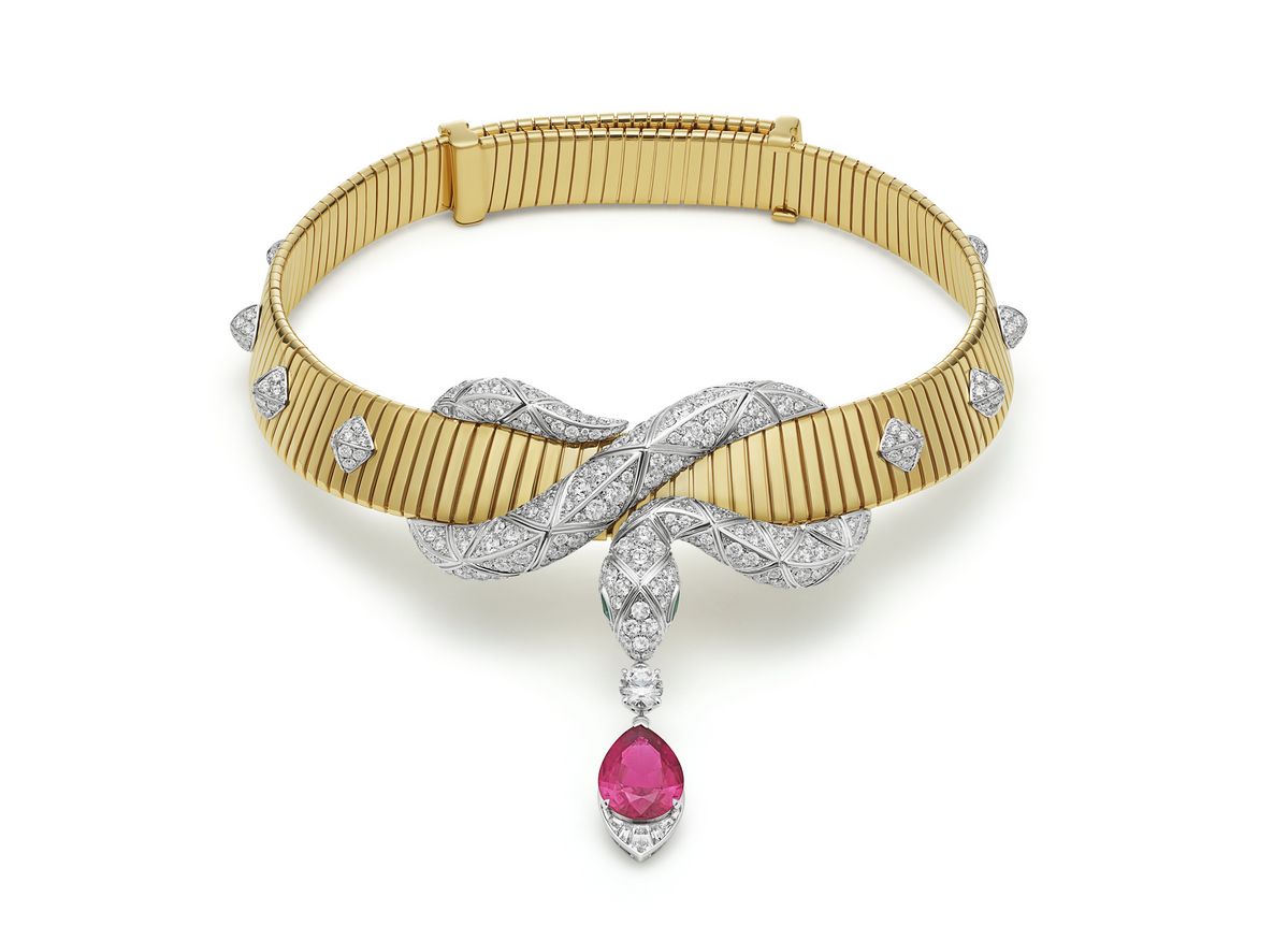 세르펜티 헬릭스(Serpenti Helix) 네크리스