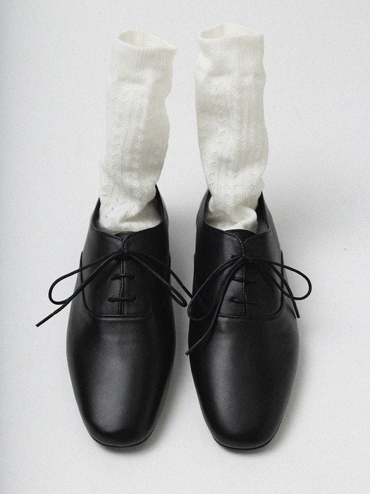 NUCA OXFORD FLAT
