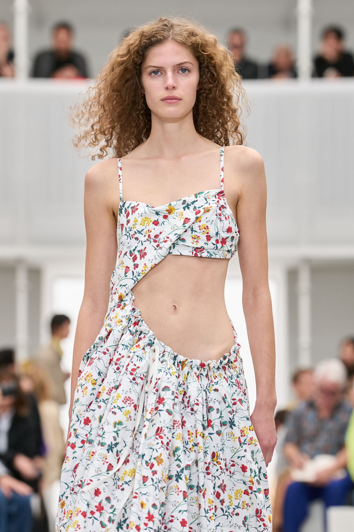 로에베 2027 S/S 컬렉션 