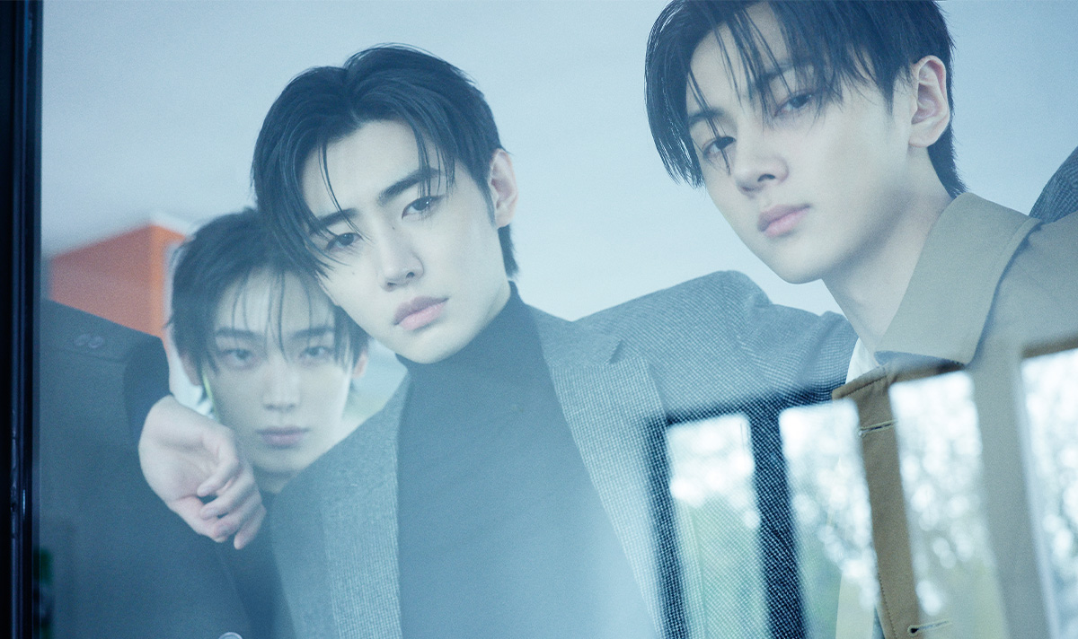 프라다 2025 겨울 컬렉션 함께한 엔하이픈