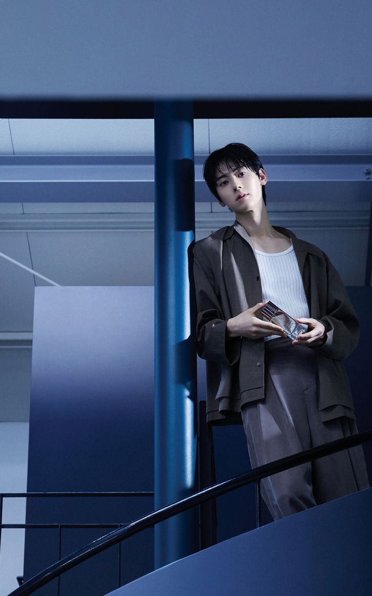 황민현이 남긴 ‘르 셀 디세이’로 완성한 마린 우드의 잔상