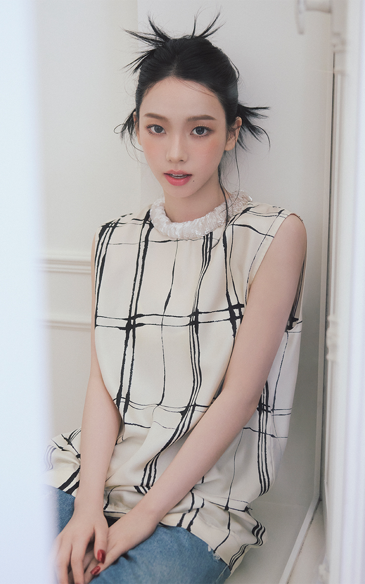 카리나, 샤넬 뷰티로 완성한 찬란한 스프링 모먼트