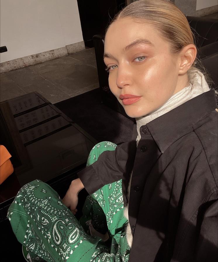 지지 하디드 인스타그램 @gigihadid