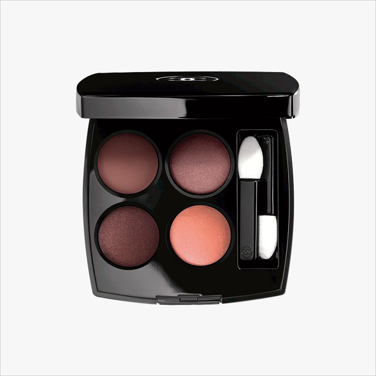 Chanel 쥬 꽁뜨라스뜨, 44 나르시스 6만1천원.