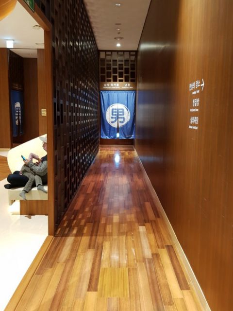 멀리서 바라 본 미지의 세계, 영원히 가 볼일 없겠지..