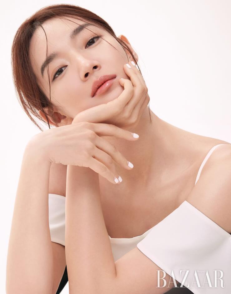 오프숄더 원피스는 Leha.