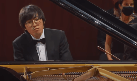이미지 출처: 유튜브 채널 <Ferruccio Busoni Piano Competition> 캡처