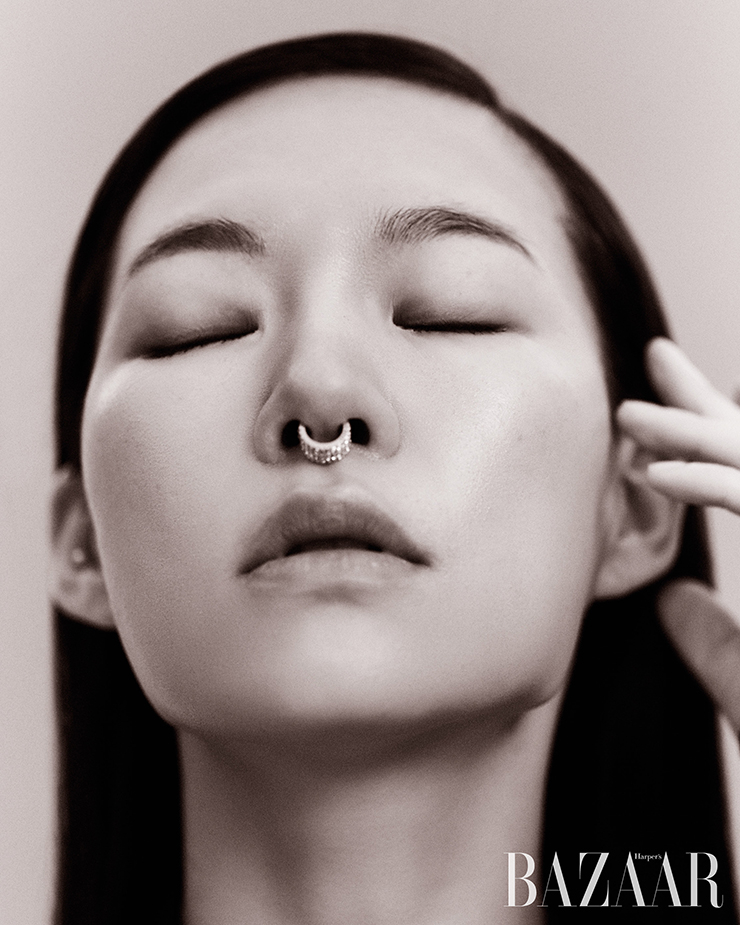 노즈 링은 Portrait Report.