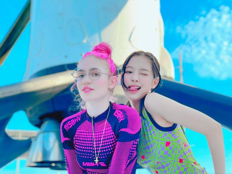 grimes 트위터에 올라온 사진