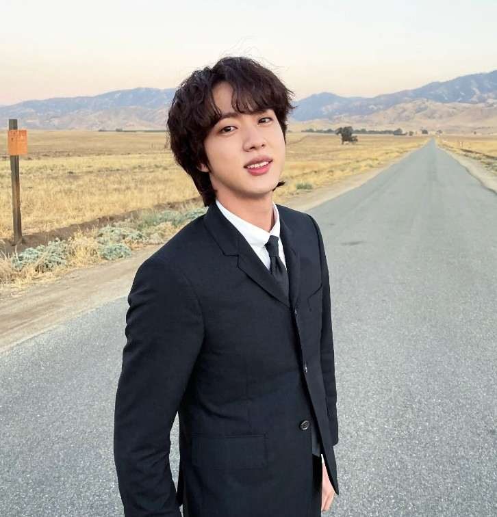 사진 / 진 인스타그램
