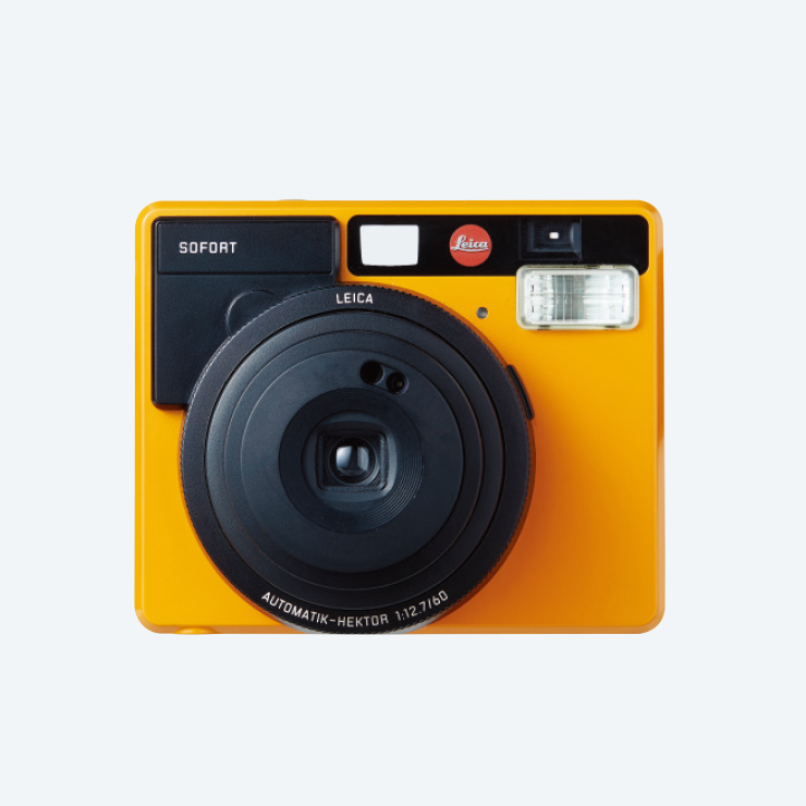 디지털 카메라는 Leica. 