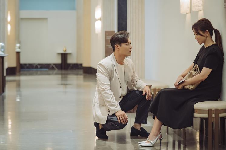 넷플릭스 <블랙의 신부> 스틸