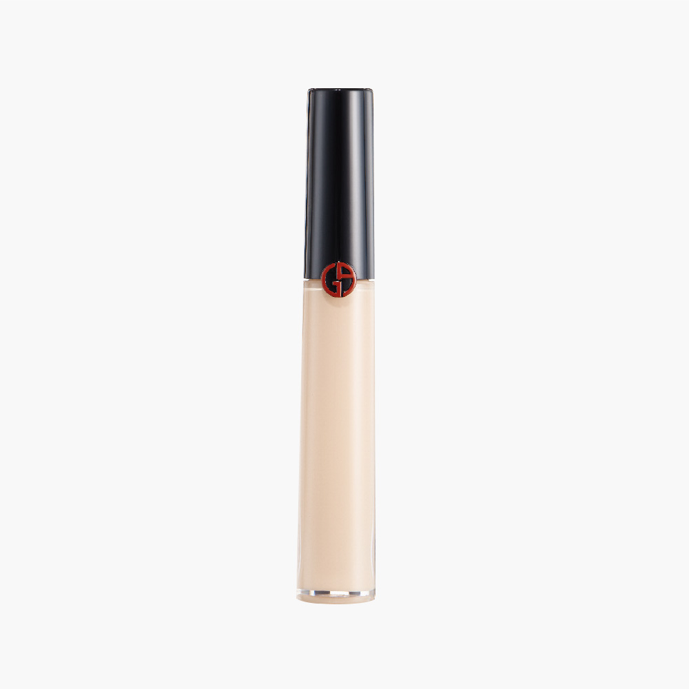 <strong>Giorgio Armani</strong> 파워 패브릭 컨실러 4만8천원대.