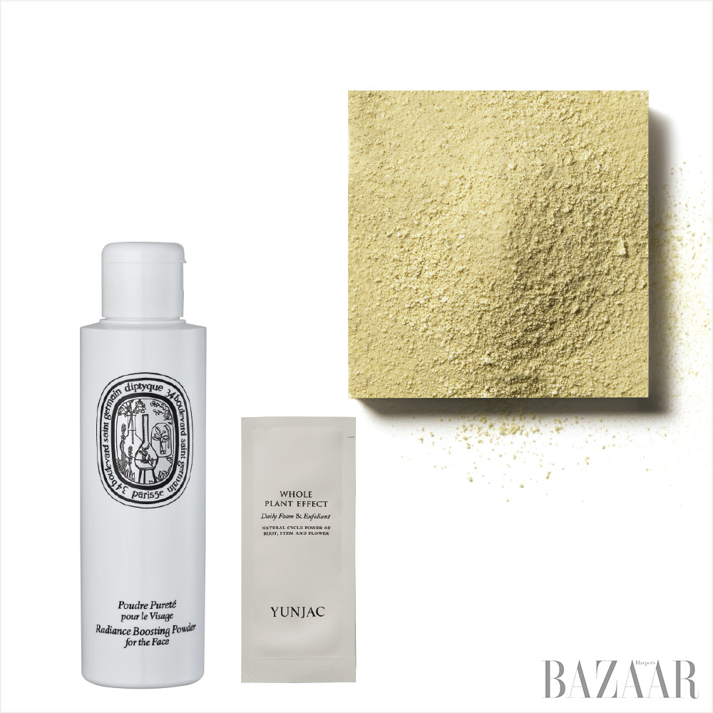 (왼쪽부터)Diptyque 래디언스 부스팅 파우더 6만8천원.Yunjac 전초 데일리 폼 앤 엑스폴리언트 2g×30 4만원.