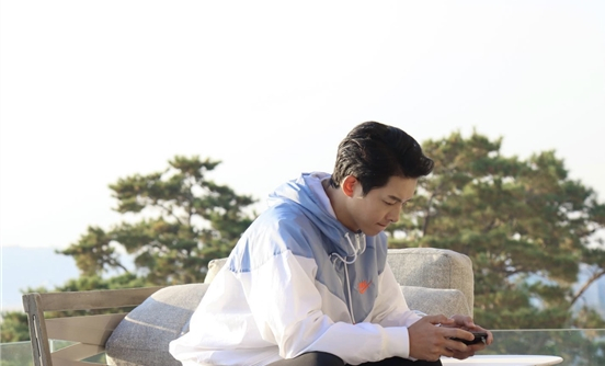 송중기 인스타그램의 첫 게시물 @hi_songjoongki
