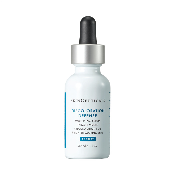 Skinceuticals 디스컬러레이션디펜스 어두워진 피부톤을 밝혀주는 화이트닝 세럼. 미백 기능성 성분인 나이아신아마이드가 주성분이다. 15만원대.