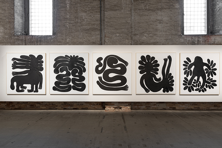 Solange Pessoa, <Sonhíferas>, 2020–2021, Oil on canvas, 14 elements. 158x150x5cm each, With the additional support of Mendes Wood DM. Photo by: Roberto Marossi