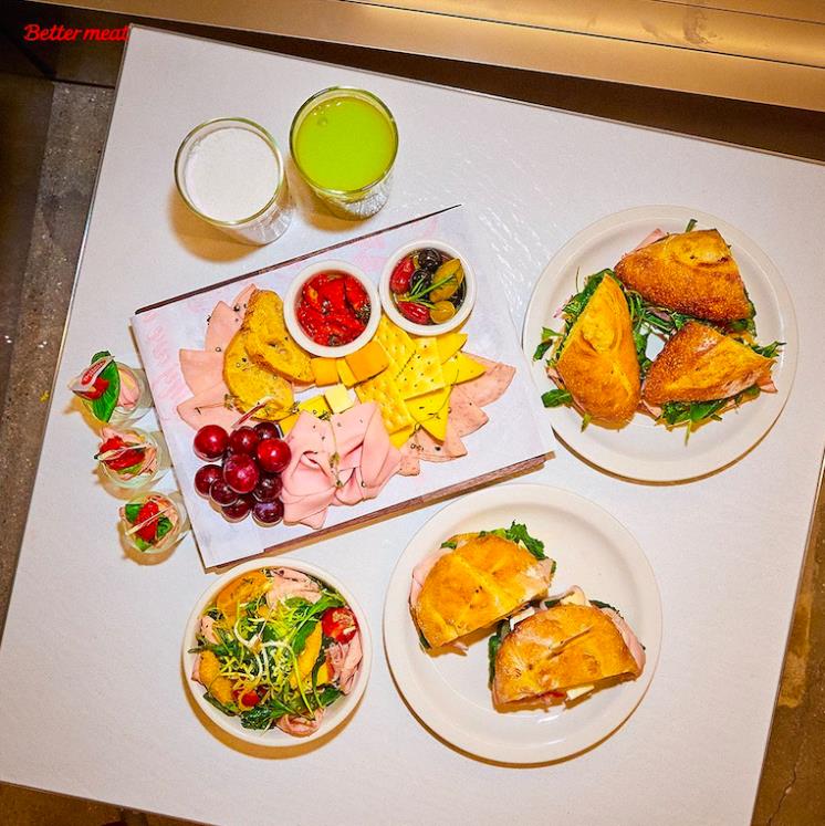 사진 신세계푸드, 베러미트 인스타그램 @shinsegaefood.official, @bettermeat.official