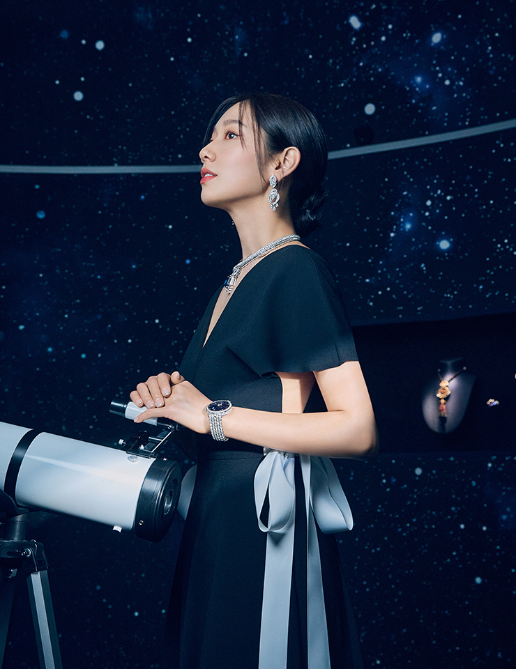 반클리프 아펠의 <사랑의 다리에서 마주하는 시간의 서사시> 이벤트에 참석한 배우 박신혜.