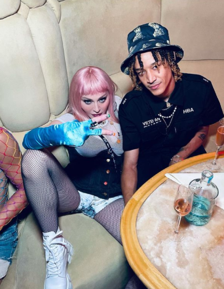 이미지 출처: 마돈나 인스타그램(@madonna)