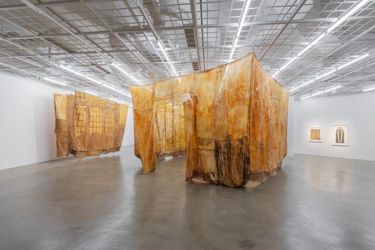 «하이디 부허 공간은 피막, 피부» 전시 전경, 2023, 아트선재센터, 사진 CJY ART STUDIO