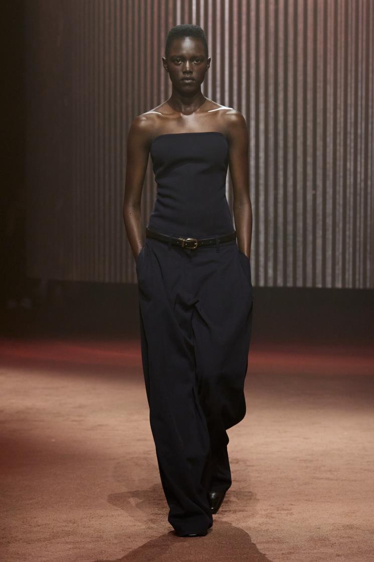 COS 2023 F/W